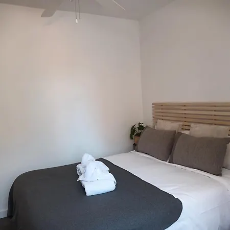 Apartamento Vacacional Cuarteles Màlaga Exterior photo